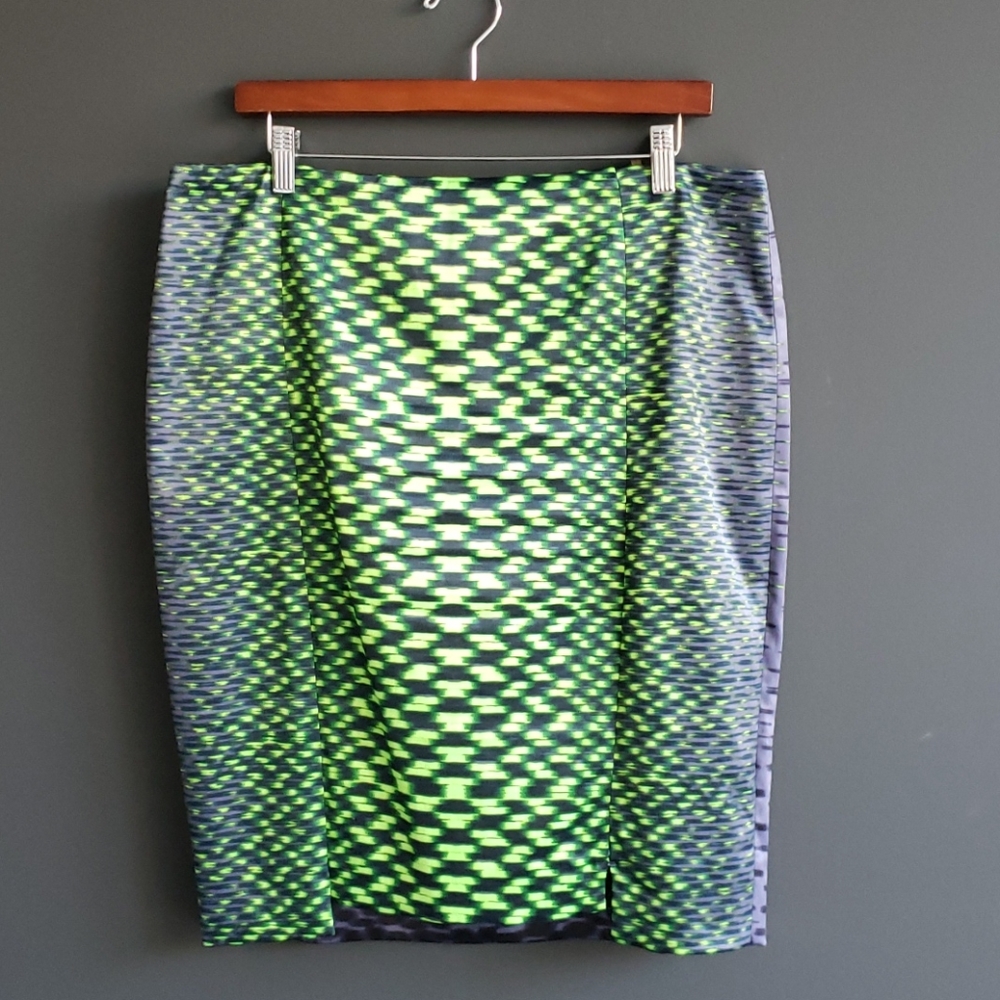 Elie Tahari Skirt